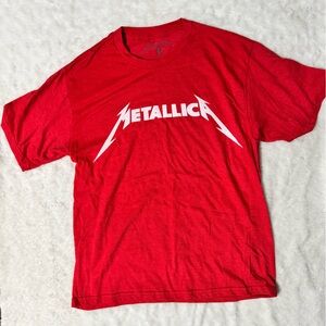 NWOT- METALLICA Heather Red Woman’s Band Tee Shirt